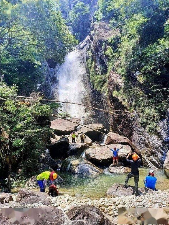 探索神秘小屋